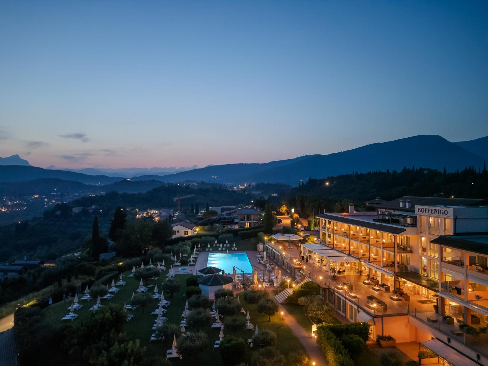 Hotel Boffenigo - The Golden Hour コステロマーノ エクステリア 写真