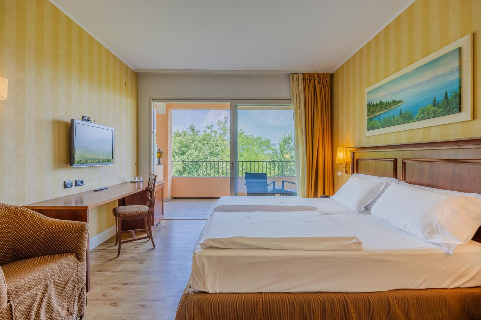 Hotel Boffenigo - The Golden Hour コステロマーノ エクステリア 写真