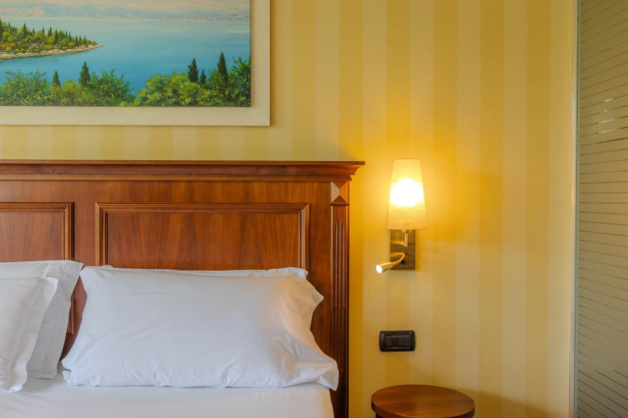 Hotel Boffenigo - The Golden Hour コステロマーノ エクステリア 写真